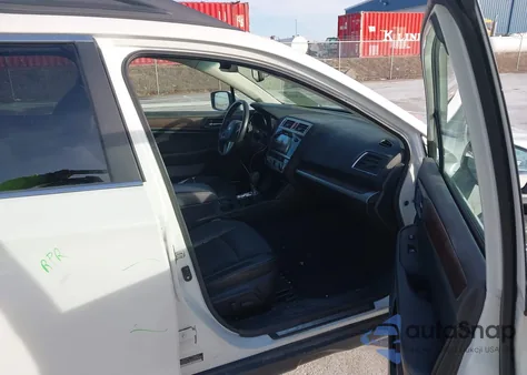 2015 Subaru Outback 2.5I Limited z USA, uszkodzony, nr VIN 4S4BSBJC4F3298269